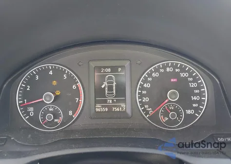 2012 Volkswagen Eos Executive z USA, uszkodzony, nr VIN WVWFW7AH7CV002213